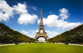 Stay at the Best Hotels Near the Eiffel Tower and Revel in the Heart of Paris